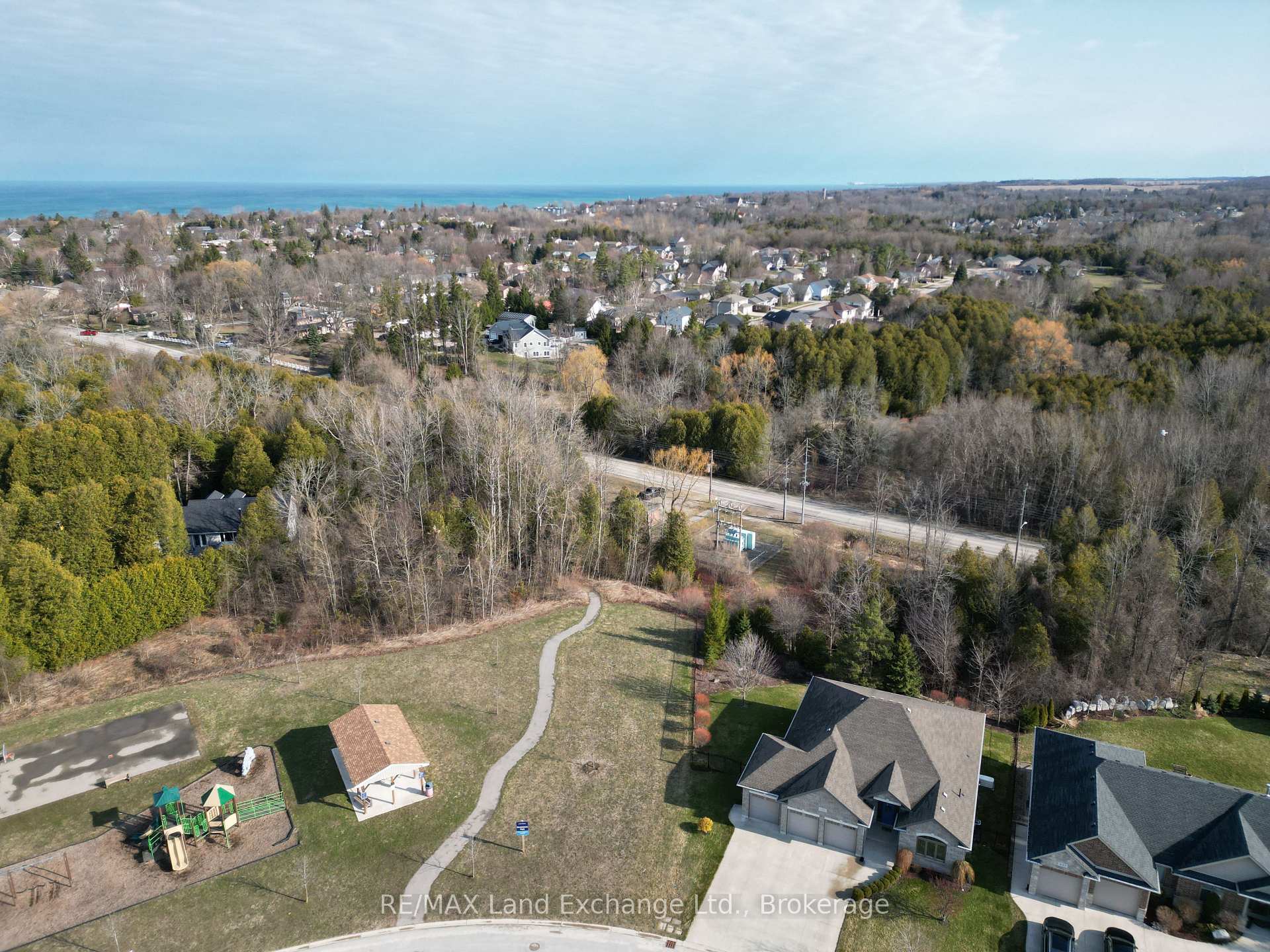 Photo 42 of 441 McCullough Crescent, Kincardine — HOMEH