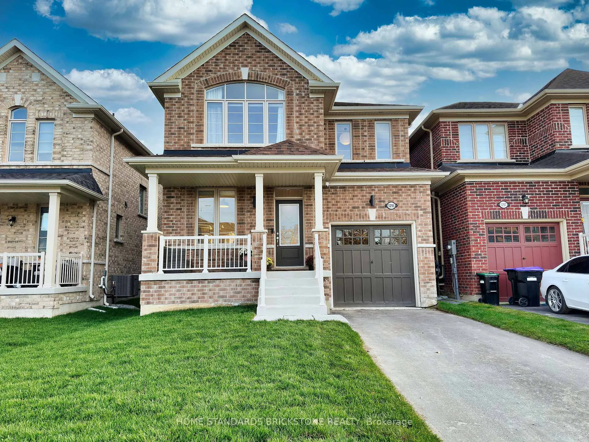 Photo 1 of 1295 Davis Loop, Innisfil, Lefroy — HOMEH