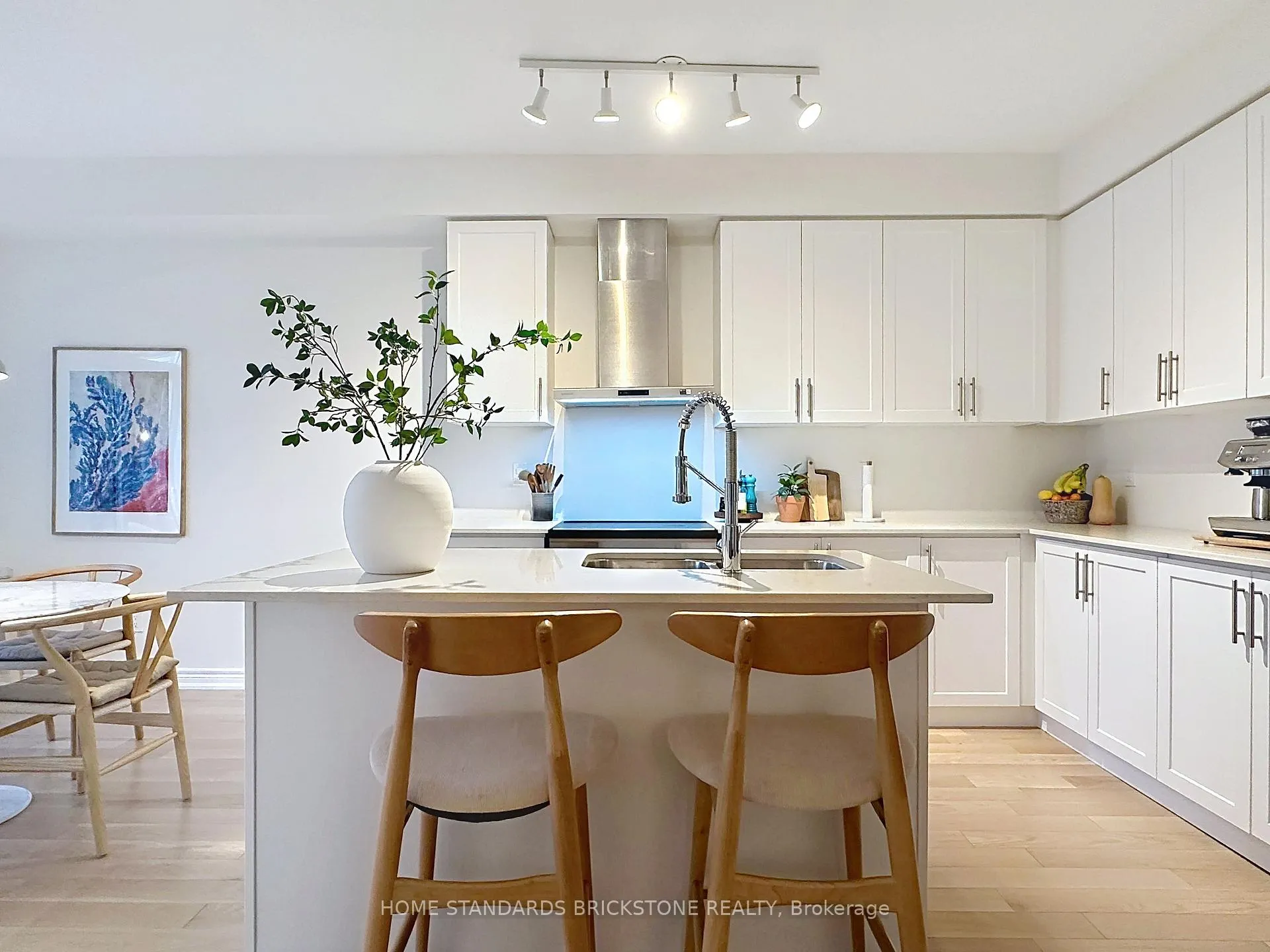 Photo 6 of 1295 Davis Loop, Innisfil, Lefroy — HOMEH
