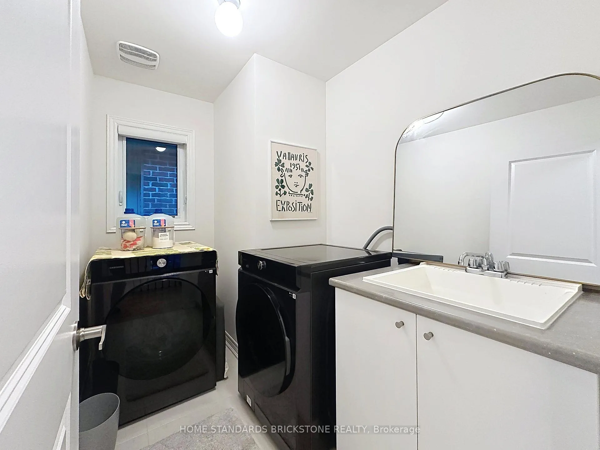 Photo 19 of 1295 Davis Loop, Innisfil, Lefroy — HOMEH