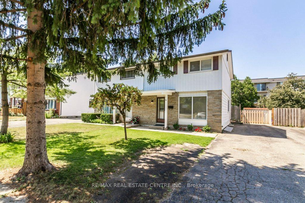 Photo 2 of 65 Balfour Crescent, Kitchener — HOMEH