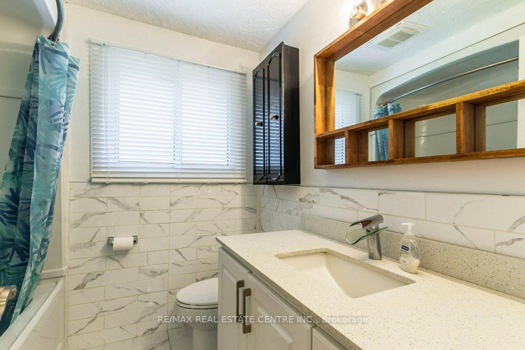 Photo 15 of 65 Balfour Crescent, Kitchener — HOMEH