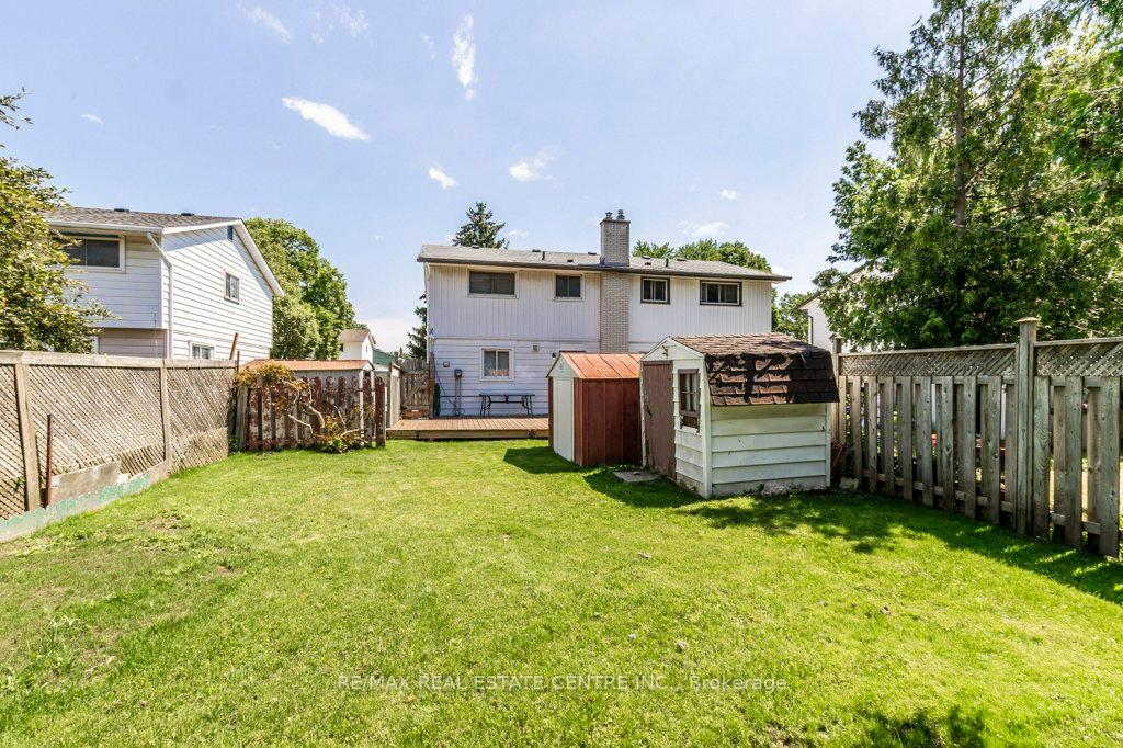 Photo 28 of 65 Balfour Crescent, Kitchener — HOMEH