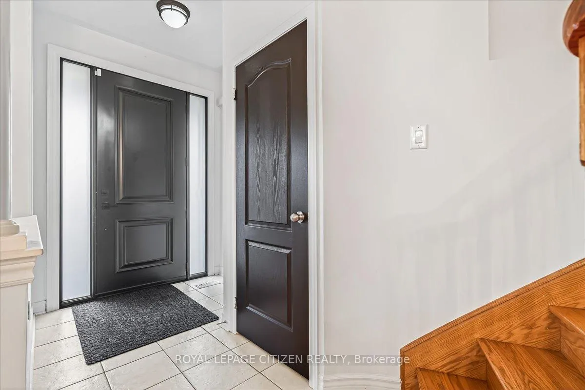 Photo 5 of 341 Williamson Road, Markham, Greensborough — HOMEH
