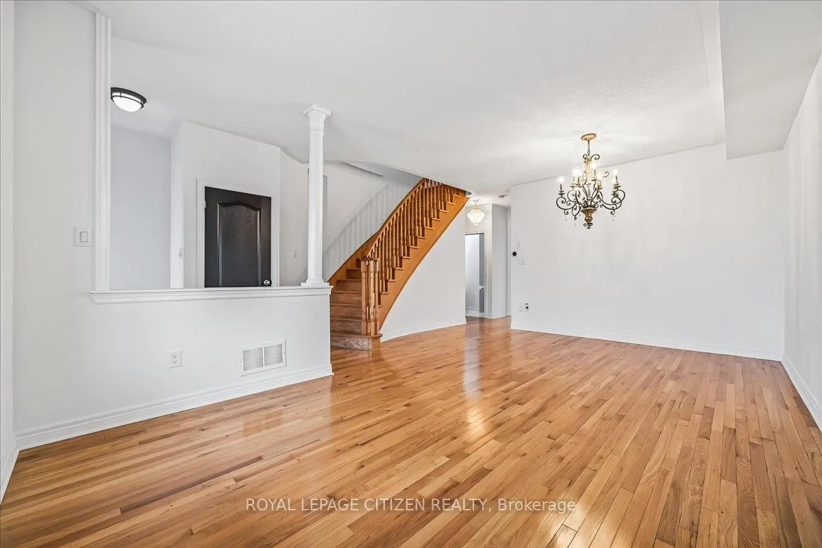 Photo 11 of 341 Williamson Road, Markham, Greensborough — HOMEH