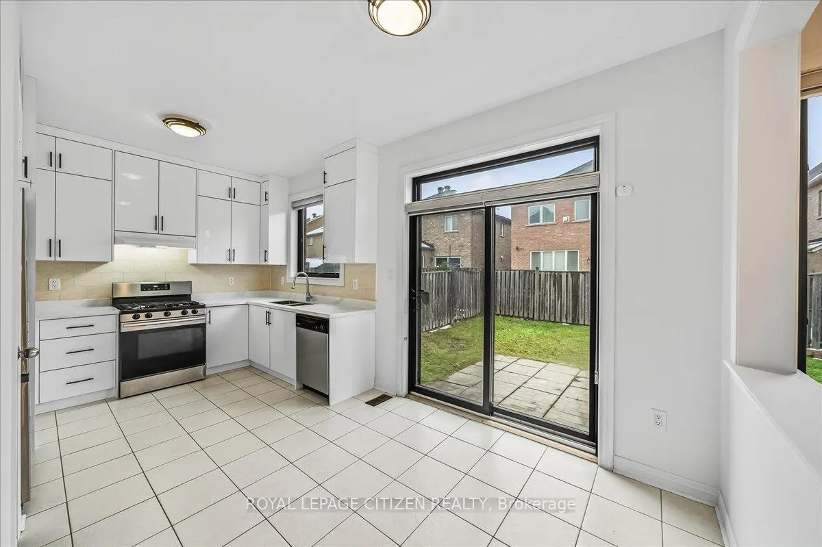 Photo 15 of 341 Williamson Road, Markham, Greensborough — HOMEH