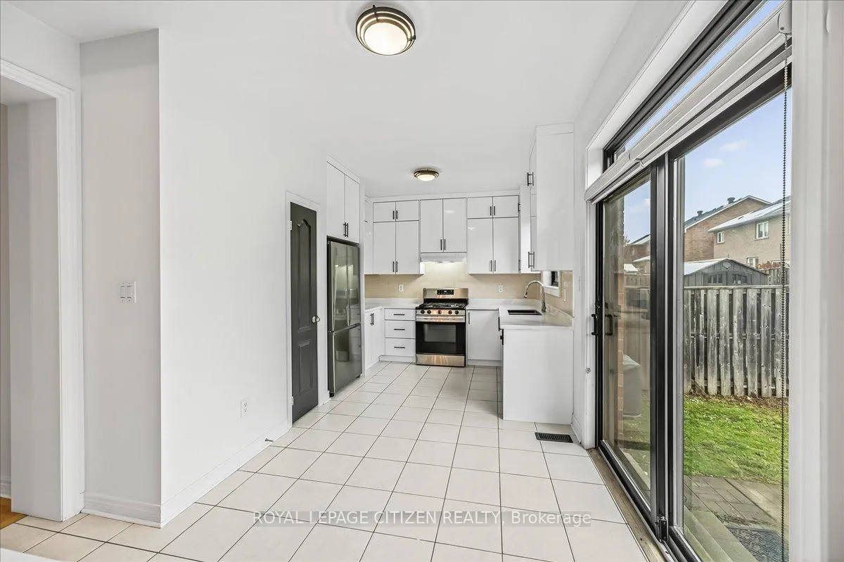 Photo 16 of 341 Williamson Road, Markham, Greensborough — HOMEH