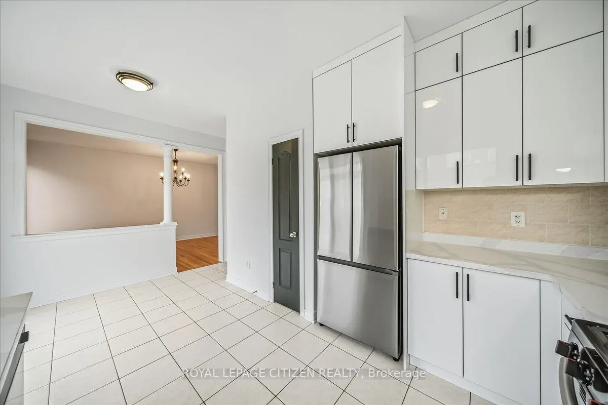 Photo 20 of 341 Williamson Road, Markham, Greensborough — HOMEH