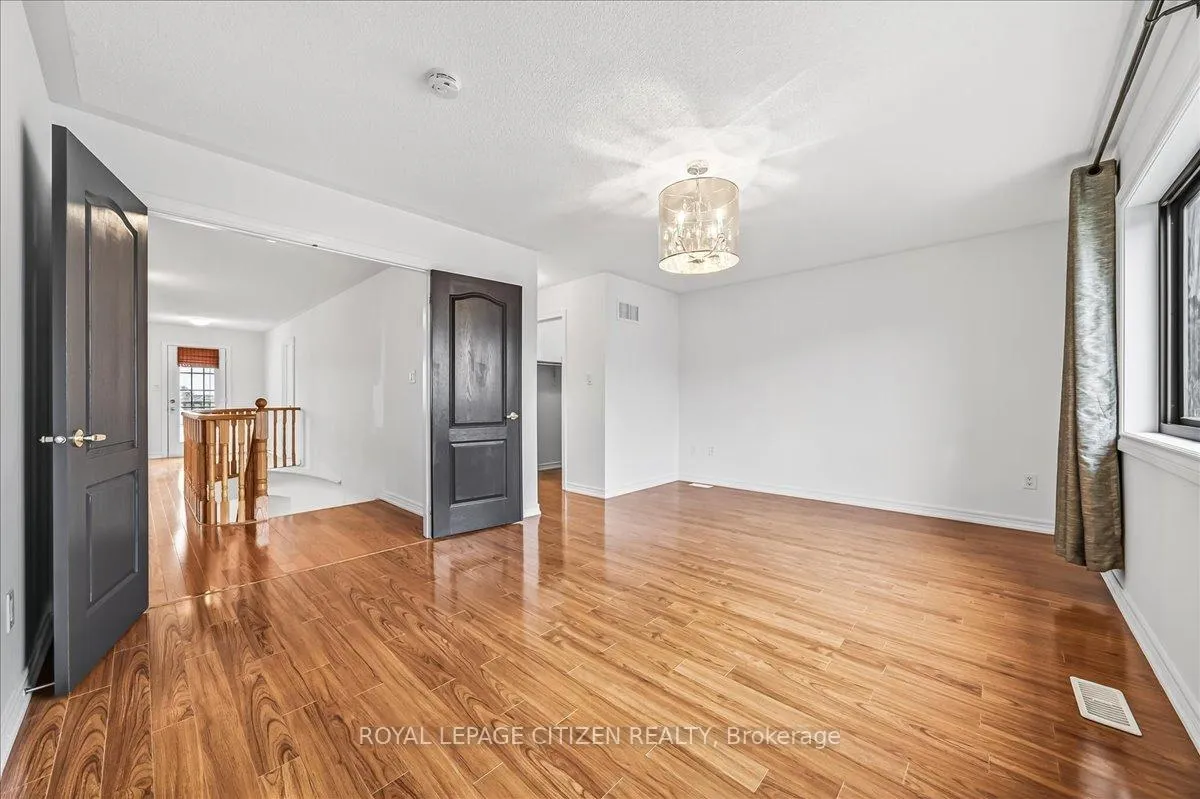 Photo 28 of 341 Williamson Road, Markham, Greensborough — HOMEH