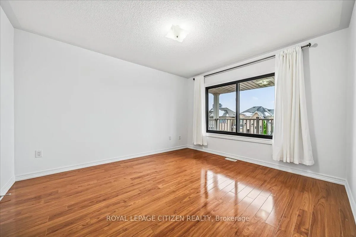 Photo 35 of 341 Williamson Road, Markham, Greensborough — HOMEH