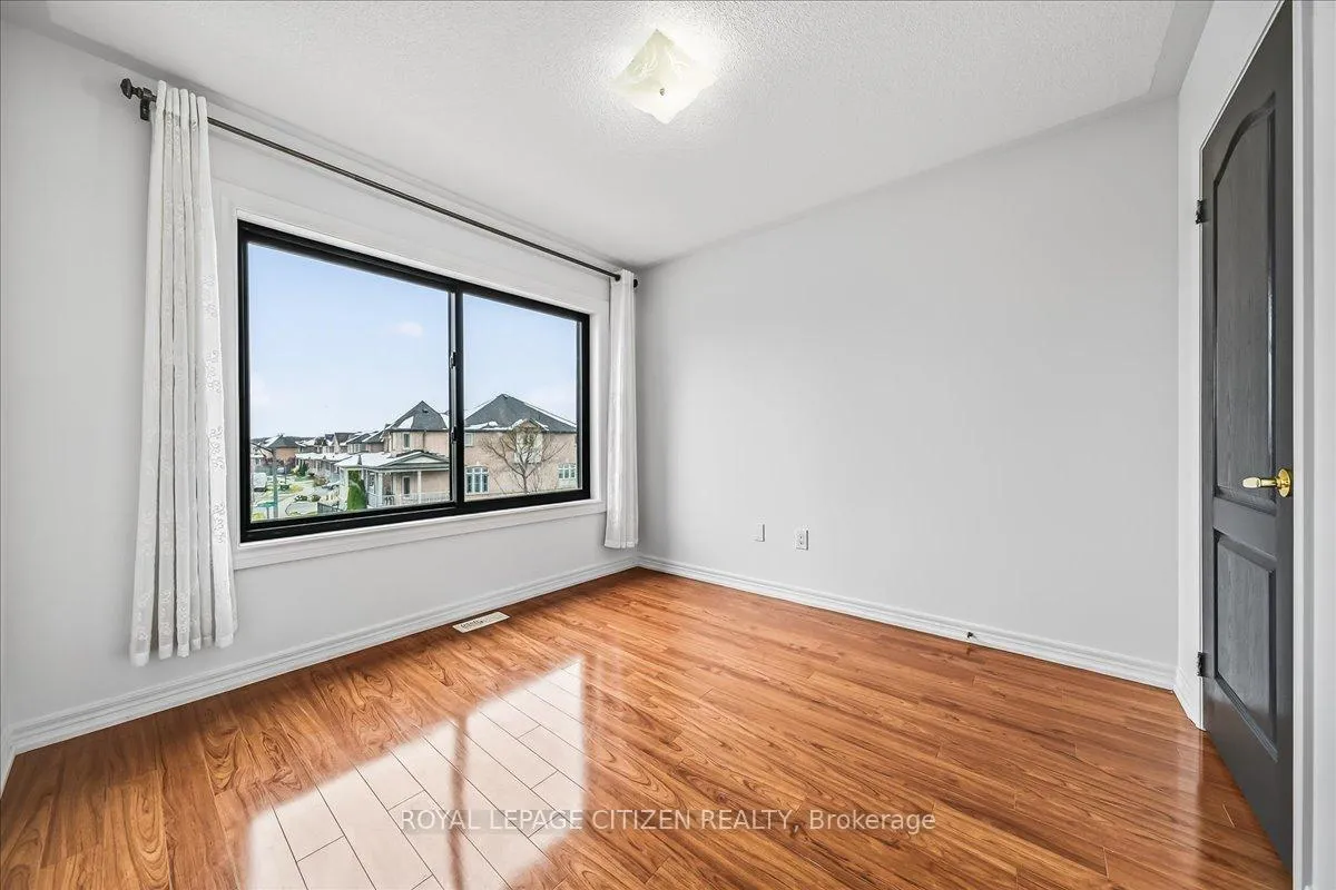 Photo 37 of 341 Williamson Road, Markham, Greensborough — HOMEH