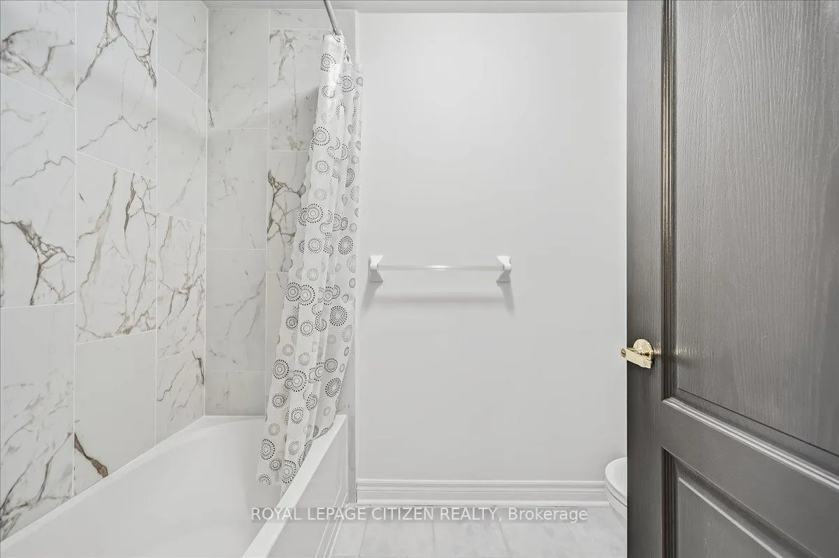 Photo 40 of 341 Williamson Road, Markham, Greensborough — HOMEH