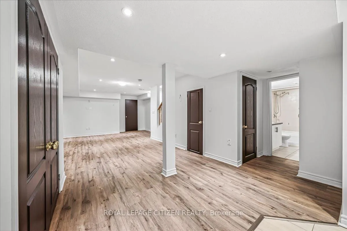 Photo 43 of 341 Williamson Road, Markham, Greensborough — HOMEH