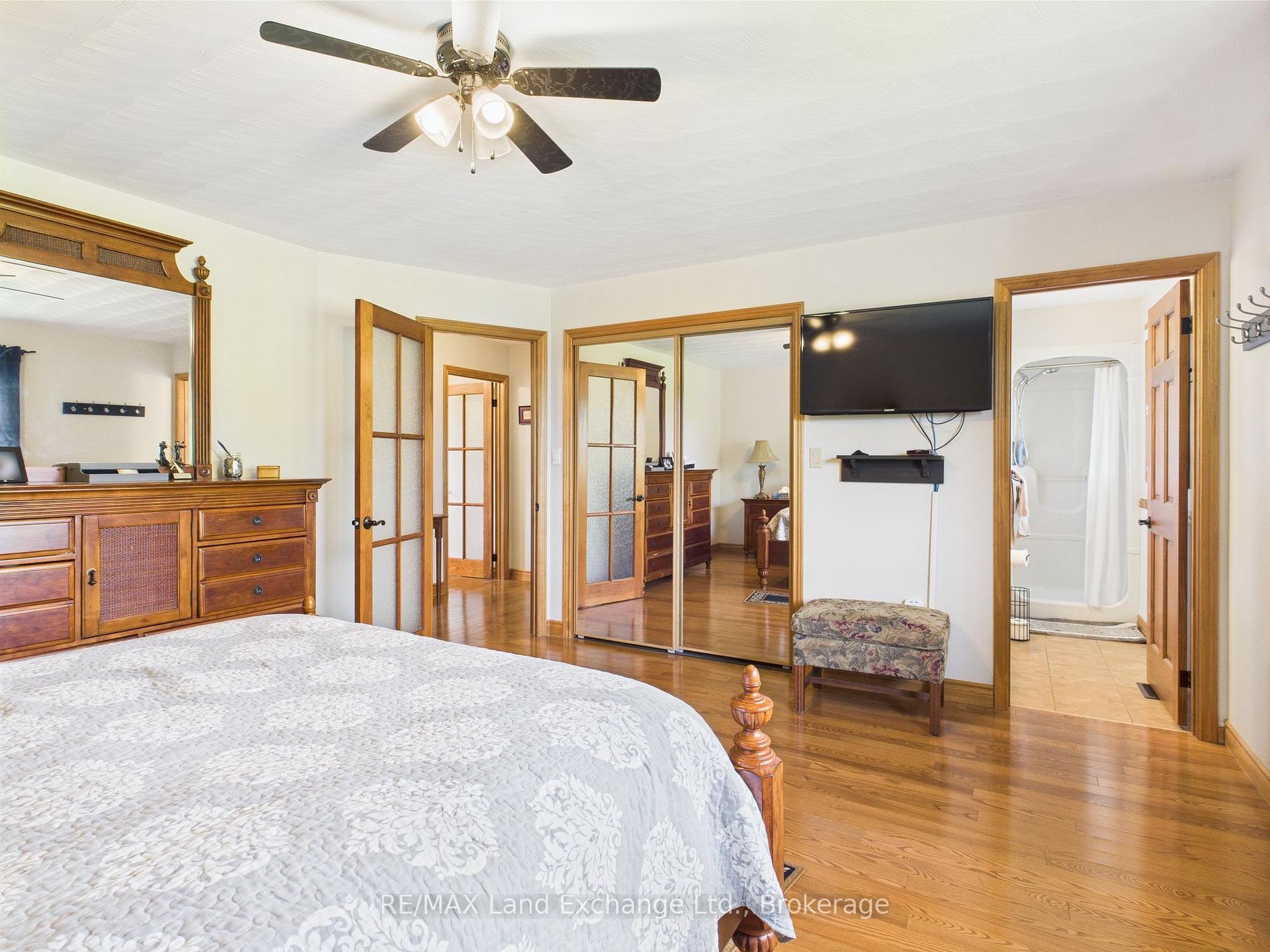 Photo 21 of 276 Penetangore Row, Kincardine — HOMEH