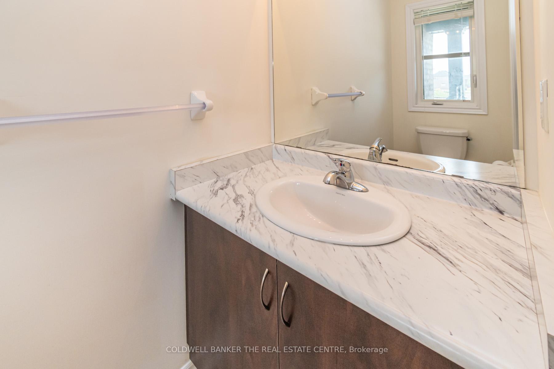 Photo 8 of 1542 Marling Street, Innisfil, Lefroy — HOMEH