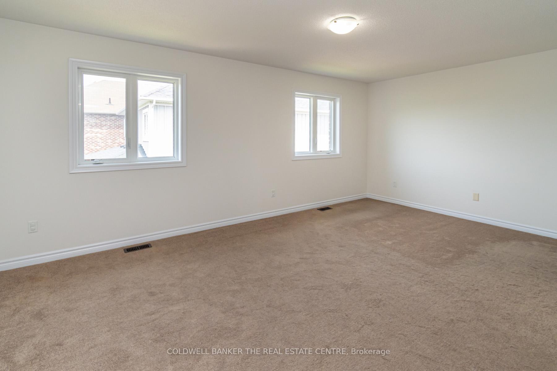 Photo 11 of 1542 Marling Street, Innisfil, Lefroy — HOMEH