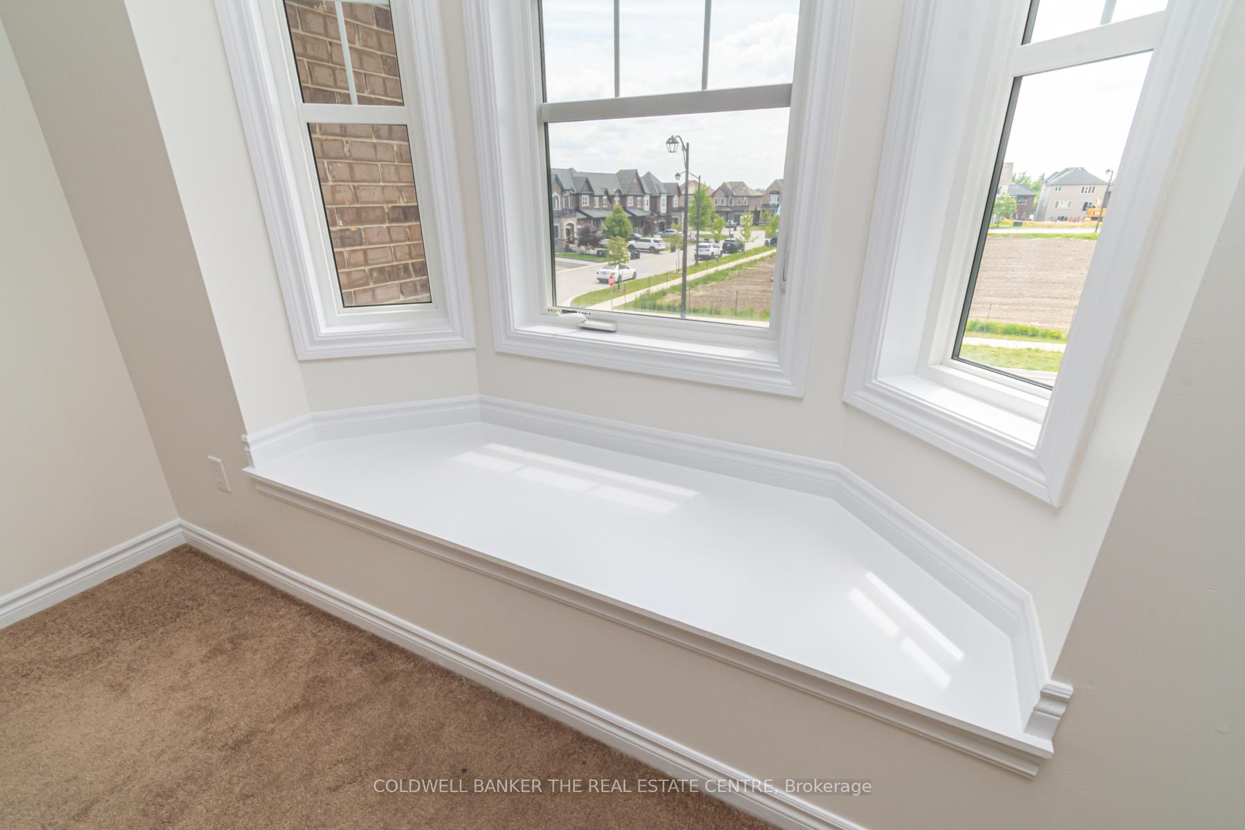 Photo 15 of 1542 Marling Street, Innisfil, Lefroy — HOMEH