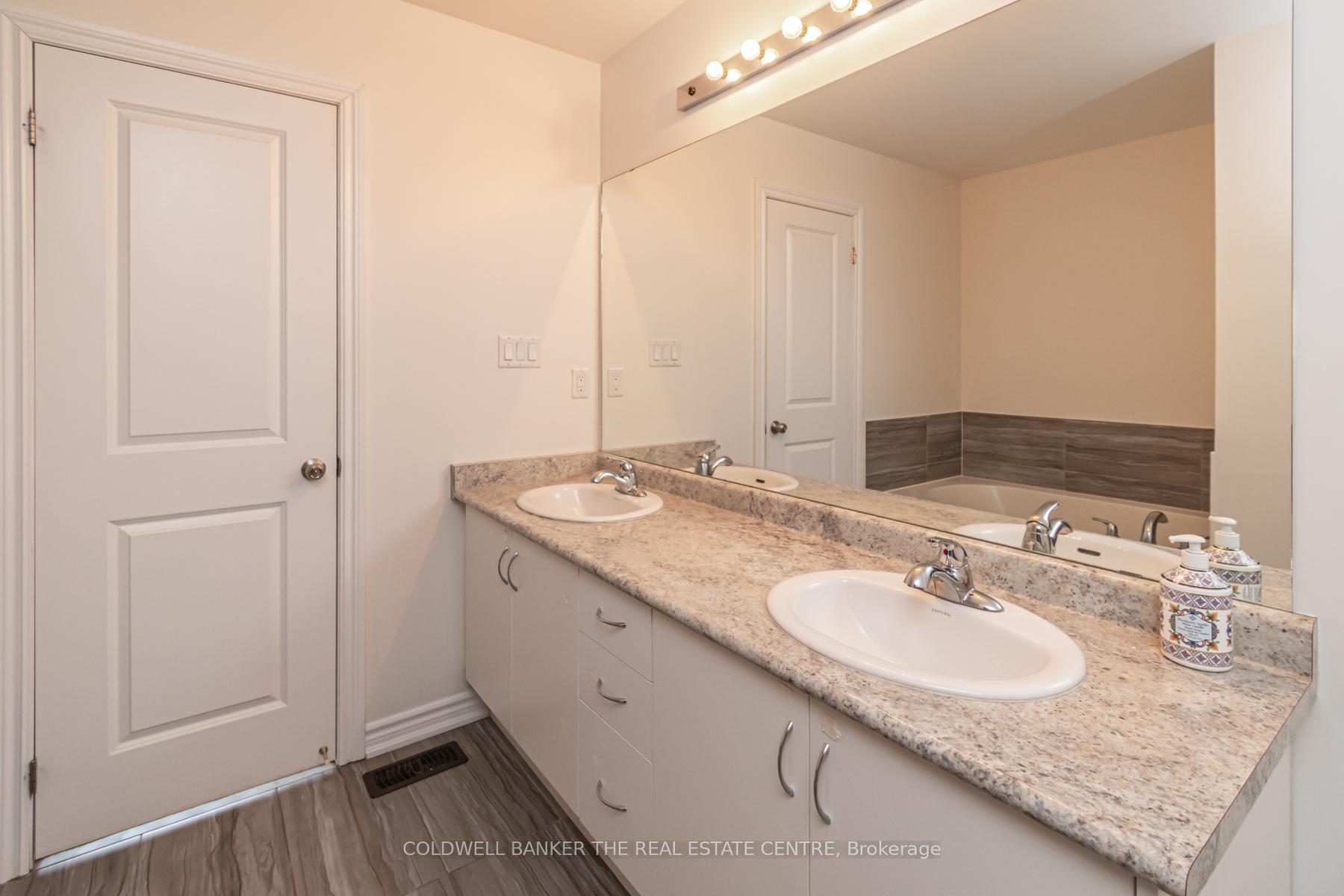 Photo 20 of 1542 Marling Street, Innisfil, Lefroy — HOMEH