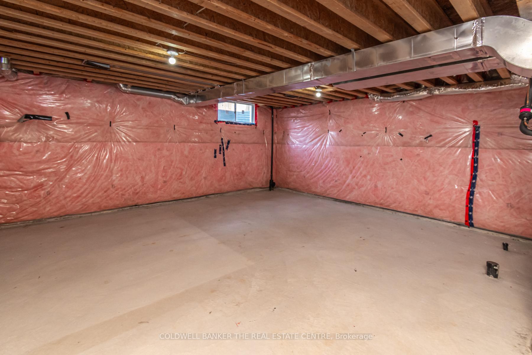 Photo 21 of 1542 Marling Street, Innisfil, Lefroy — HOMEH