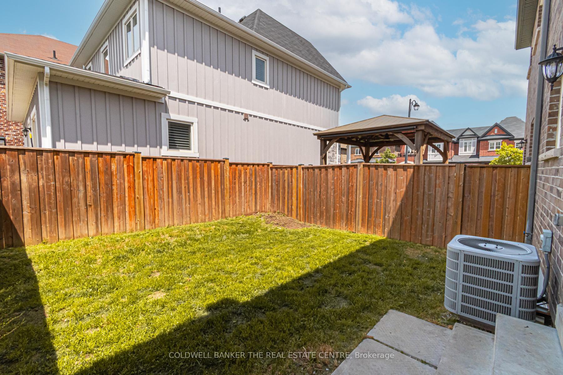 Photo 24 of 1542 Marling Street, Innisfil, Lefroy — HOMEH