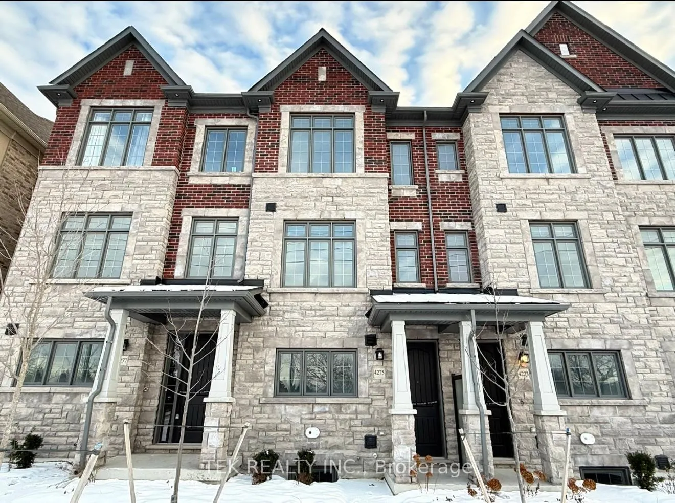 Front of 4275 Major Mackenzie Drive E