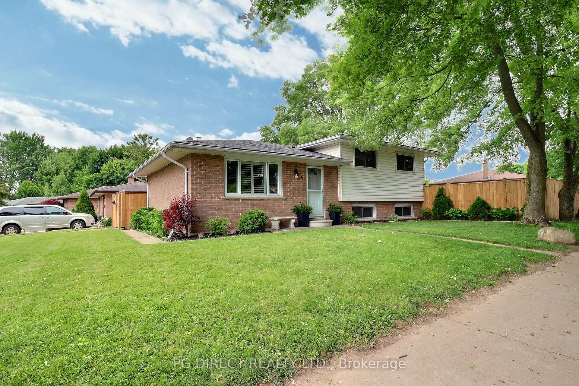 Front of 3 Baffin Place