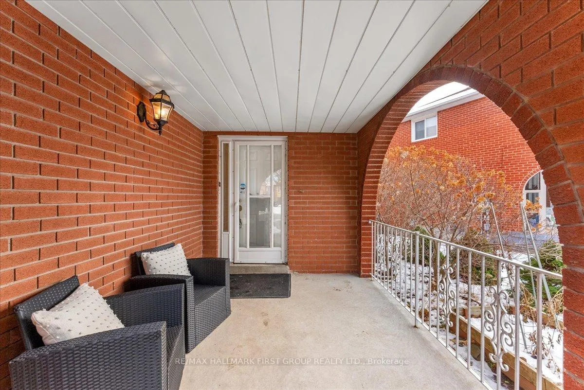 Photo 5 of 1947 Pine Grove Avenue, Pickering, Highbush — HOMEH