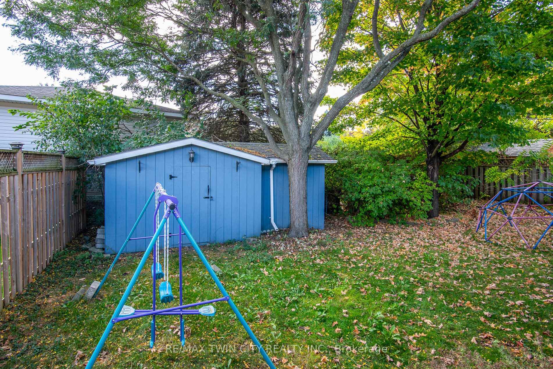 Photo 15 of 19 Keewatin Avenue, Kitchener — HOMEH