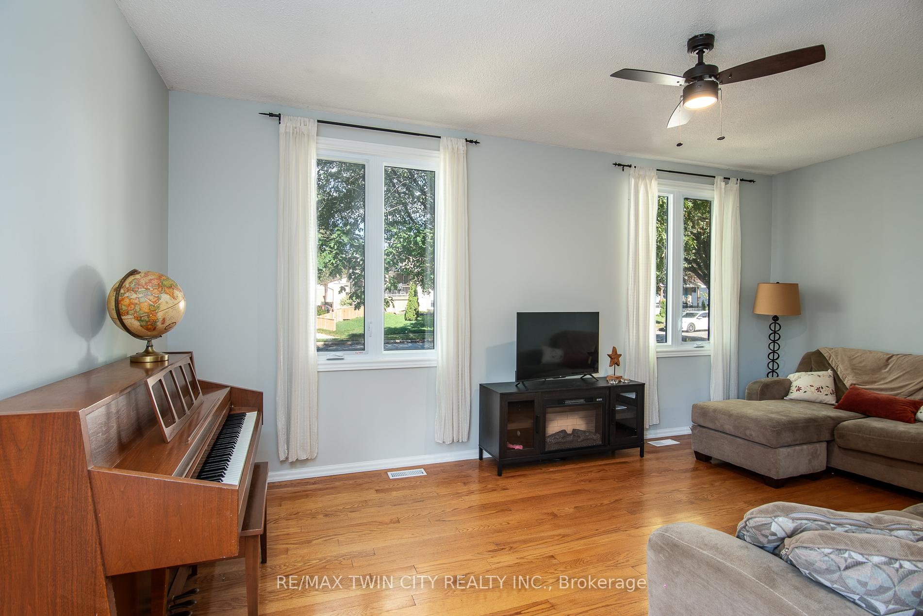 Photo 19 of 19 Keewatin Avenue, Kitchener — HOMEH