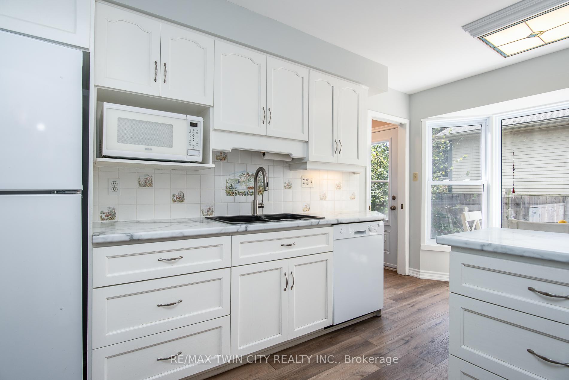 Photo 24 of 19 Keewatin Avenue, Kitchener — HOMEH