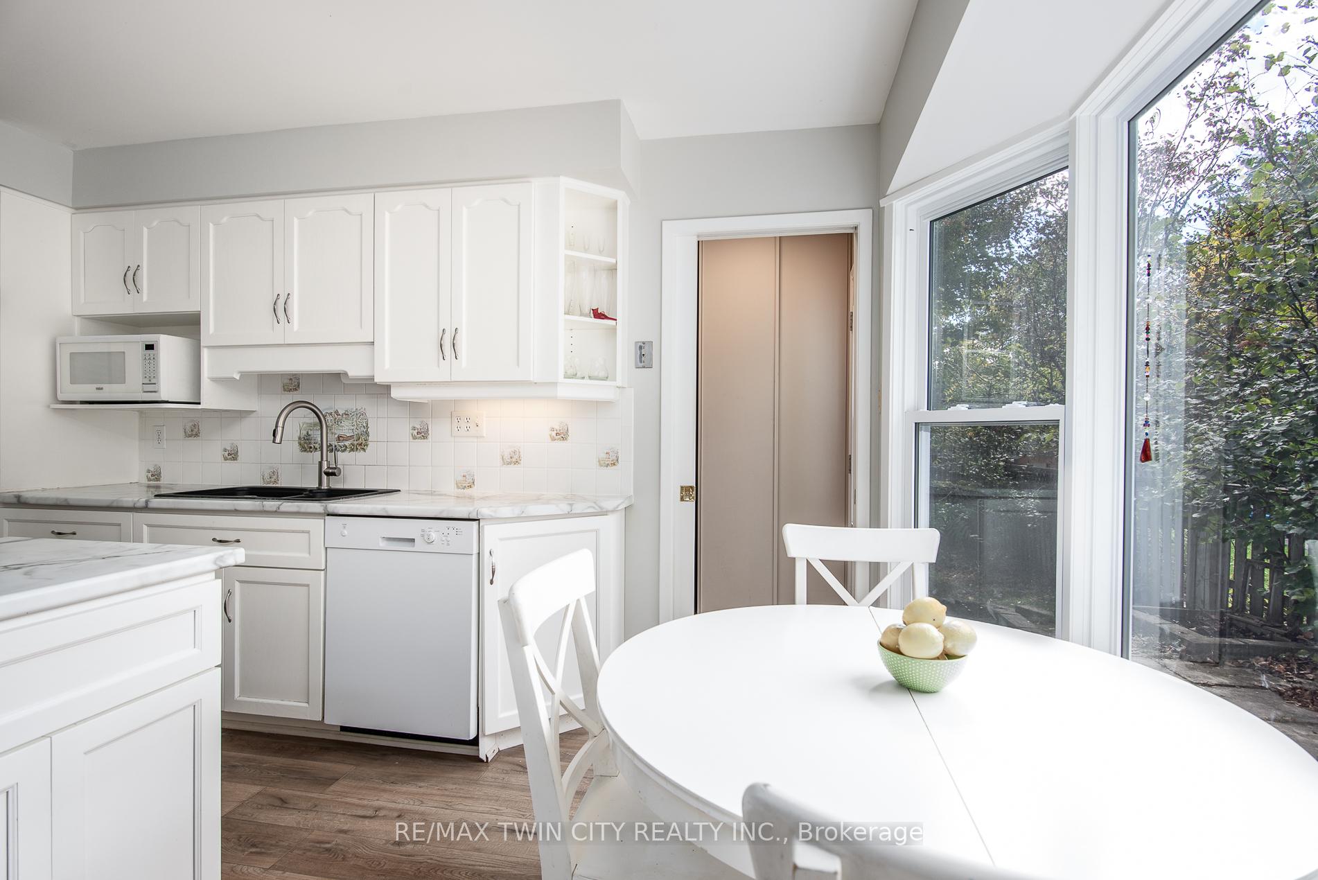 Photo 29 of 19 Keewatin Avenue, Kitchener — HOMEH
