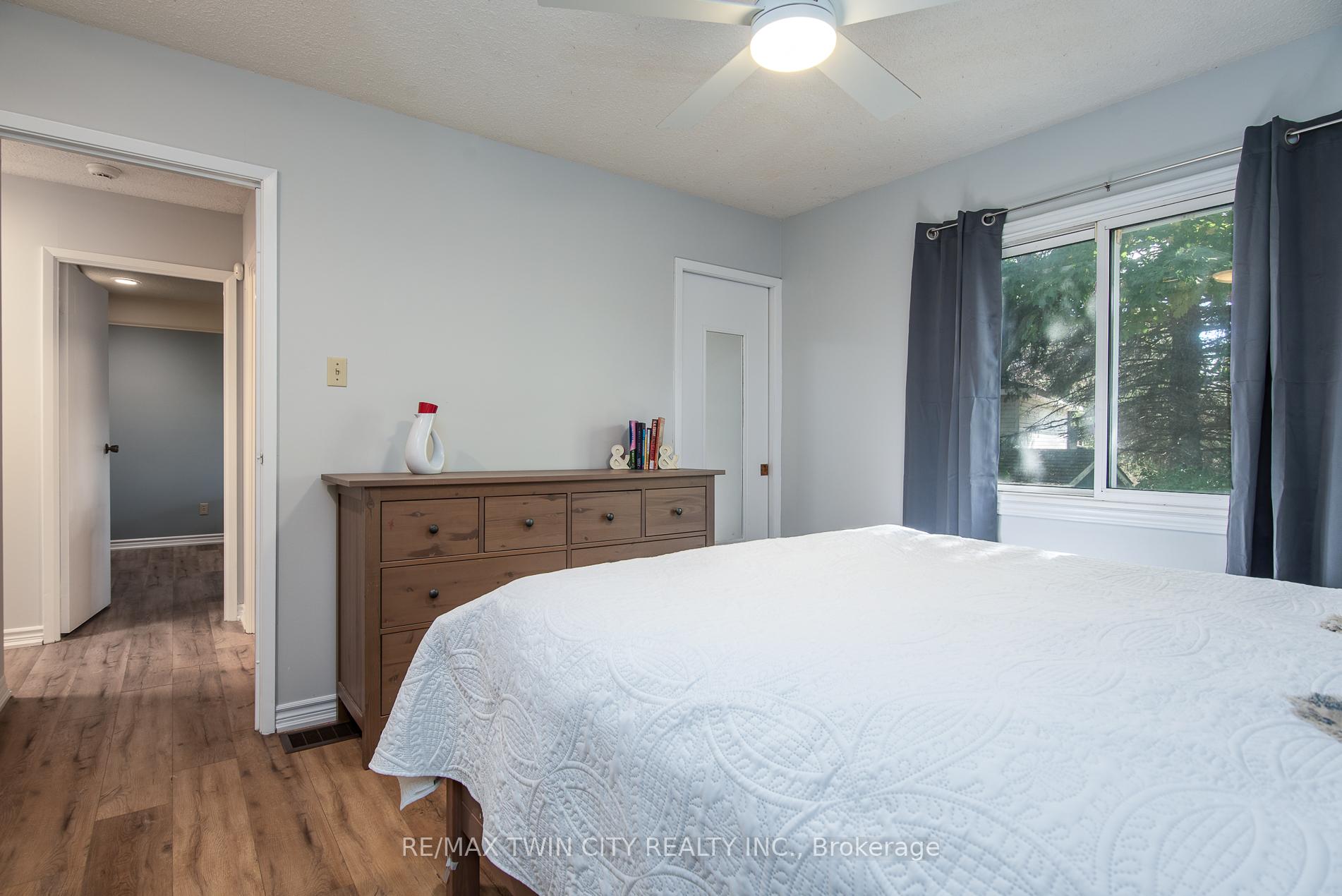 Photo 32 of 19 Keewatin Avenue, Kitchener — HOMEH