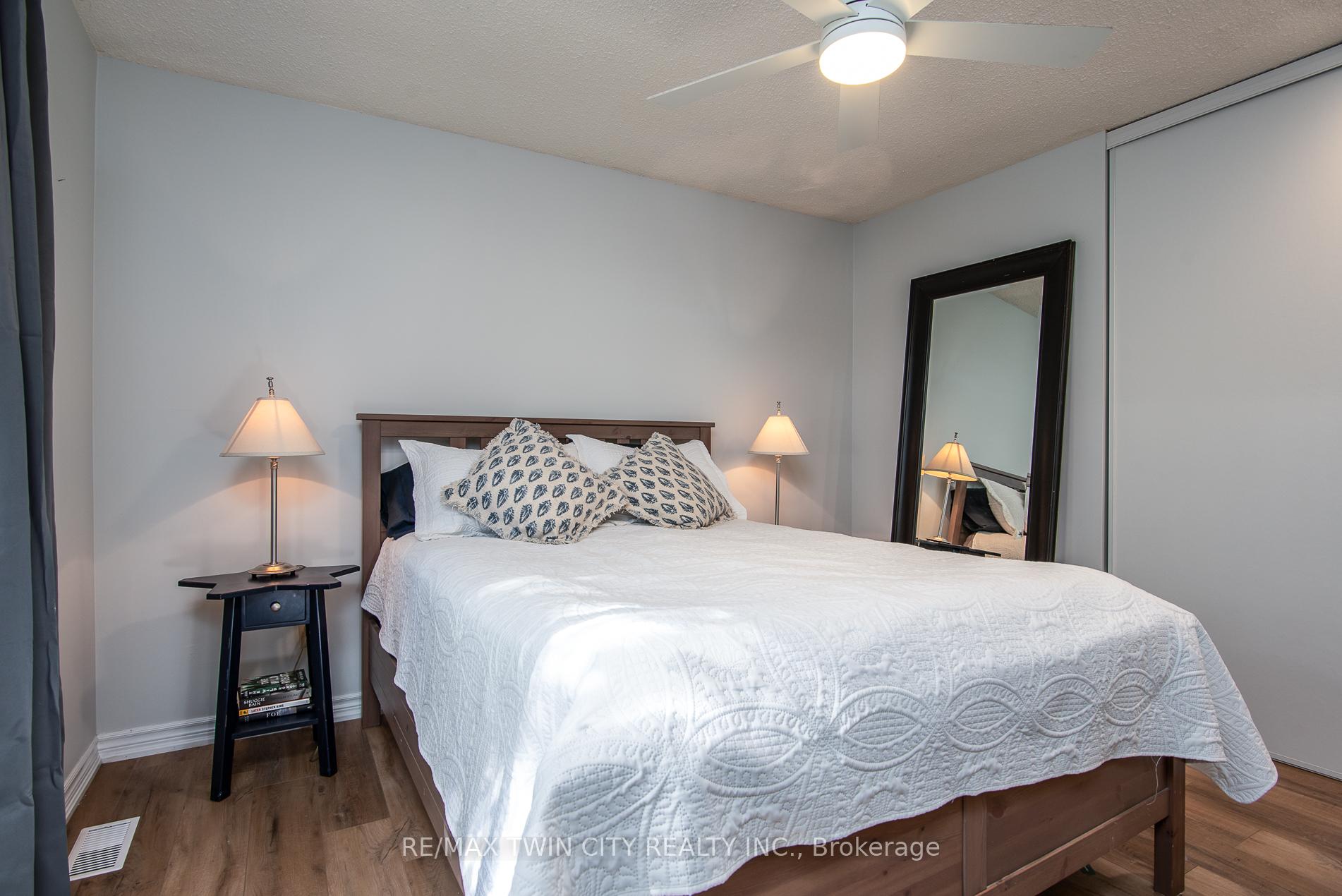 Photo 33 of 19 Keewatin Avenue, Kitchener — HOMEH