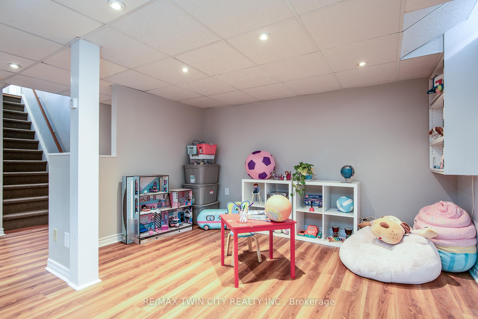 Photo 45 of 19 Keewatin Avenue, Kitchener — HOMEH