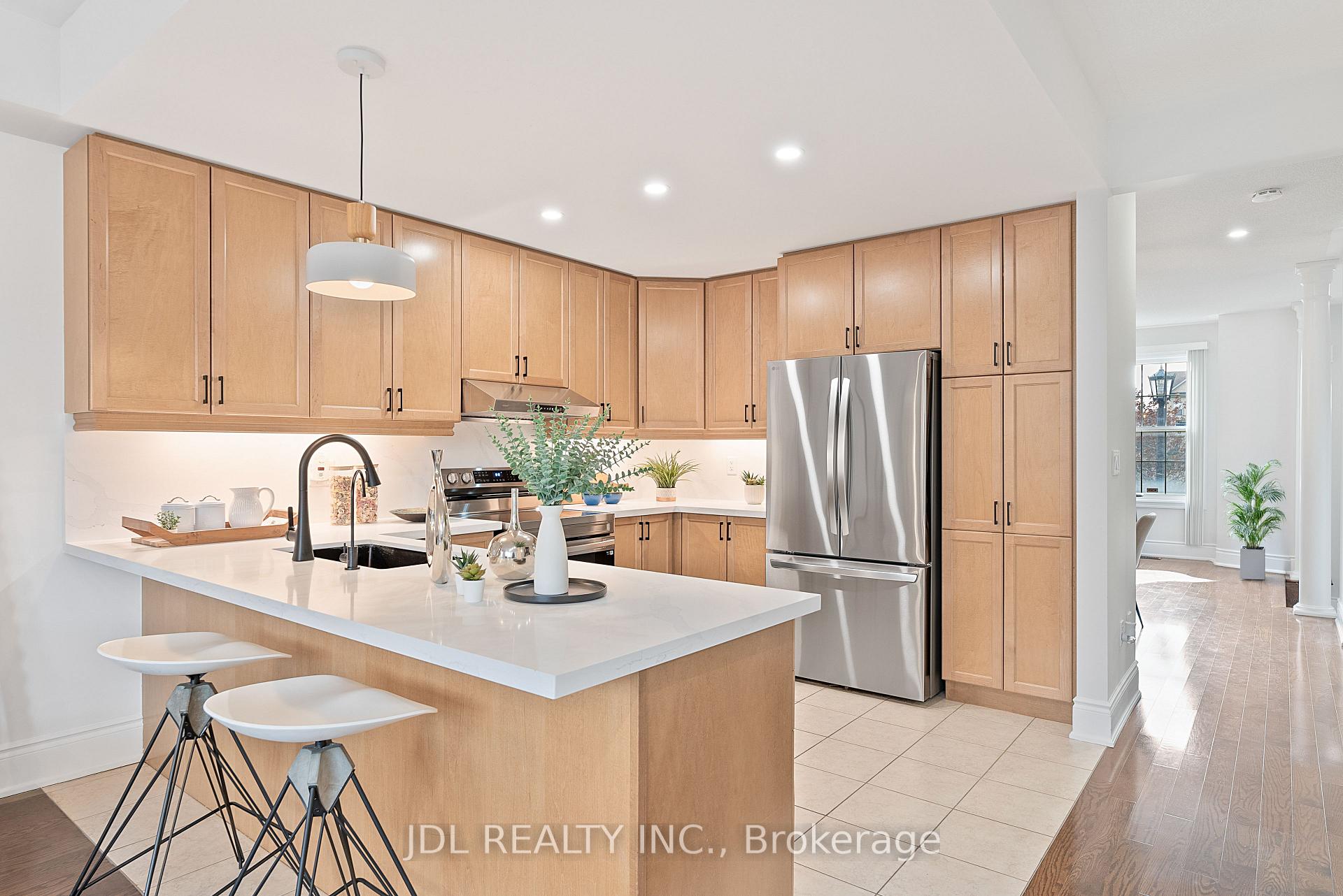 Photo 15 of 116 Betty Roman Boulevard, Markham, Cathedraltown — HOMEH