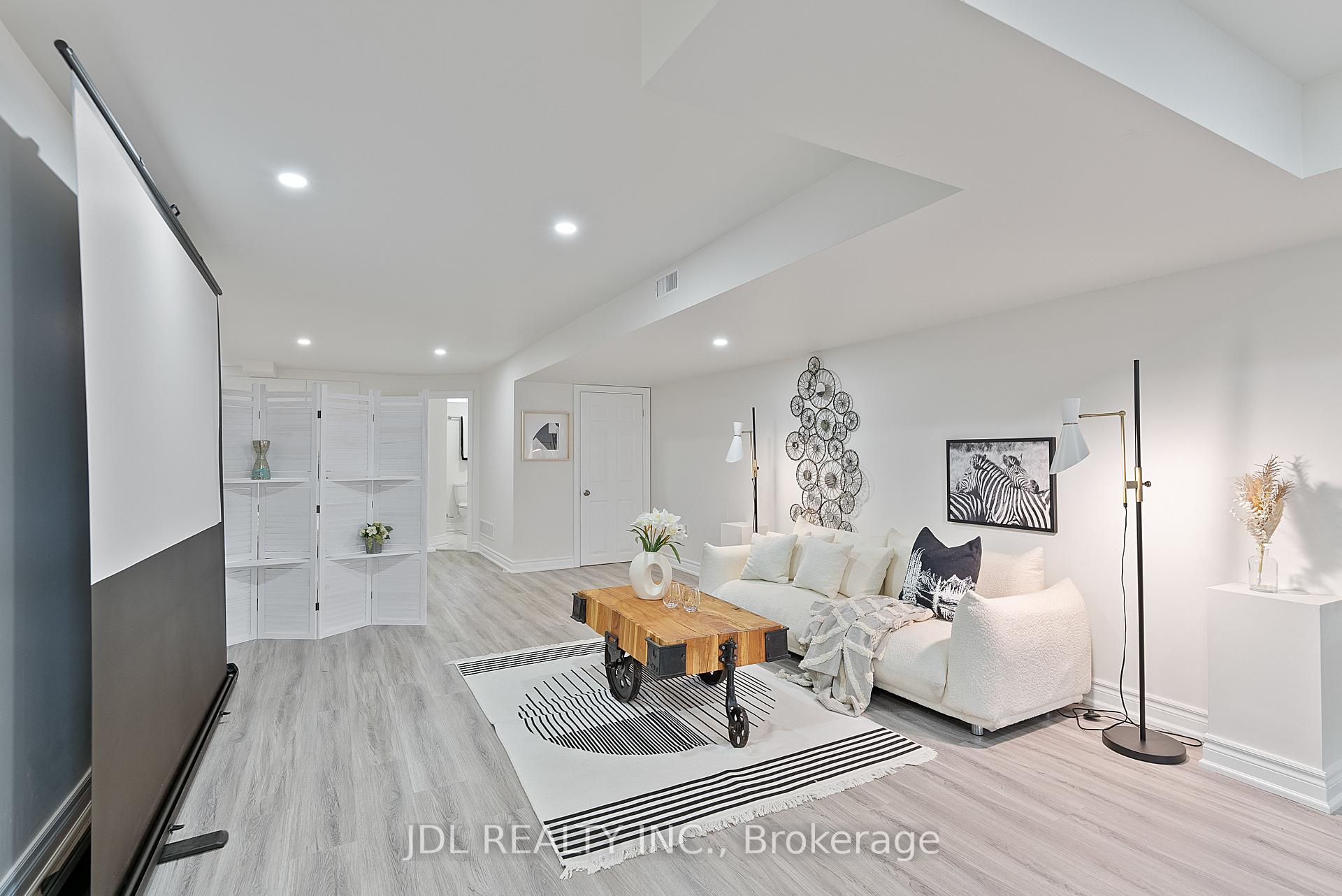 Photo 43 of 116 Betty Roman Boulevard, Markham, Cathedraltown — HOMEH