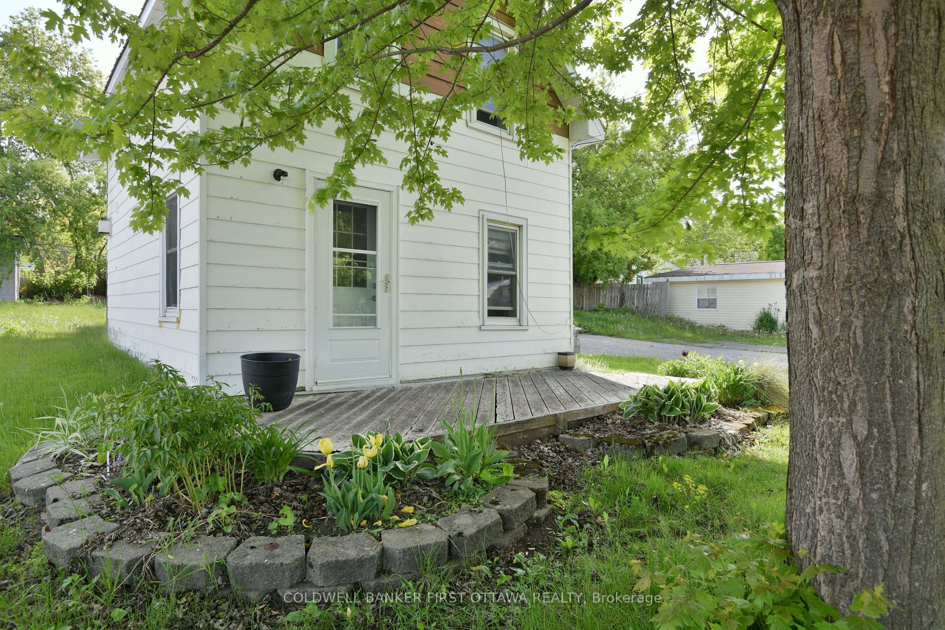Photo 4 of 921 Centre Street, McNab/Braeside, Mcnab/Braeside Twps — HOMEH