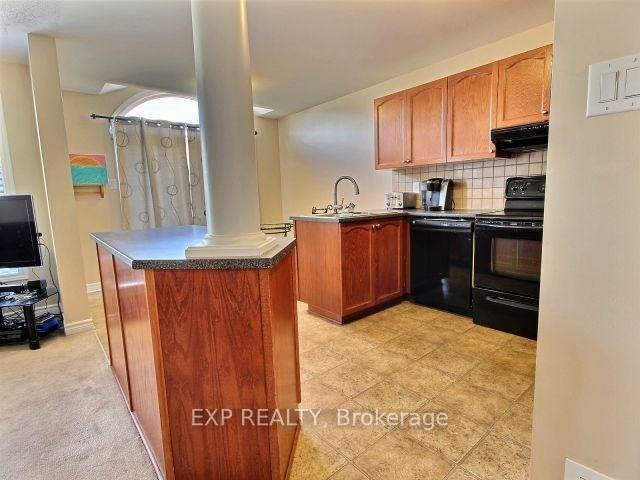 Photo 5 of 249 Hunterbrook Street N, Ottawa, Kanata - Morgan's Grant/South March — HOMEH