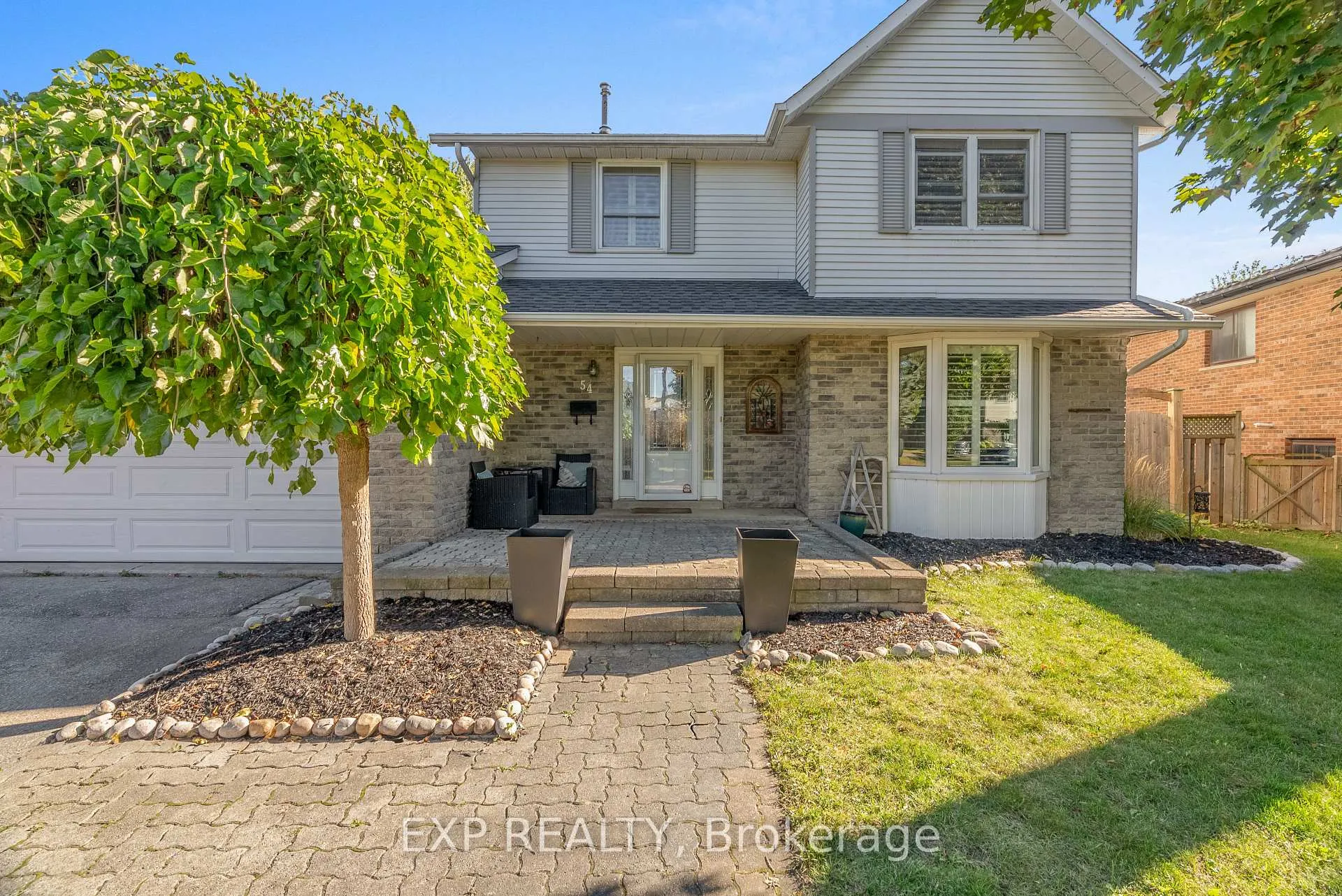 Photo 3 of 54 Pathfinder Crescent, Kitchener — HOMEH