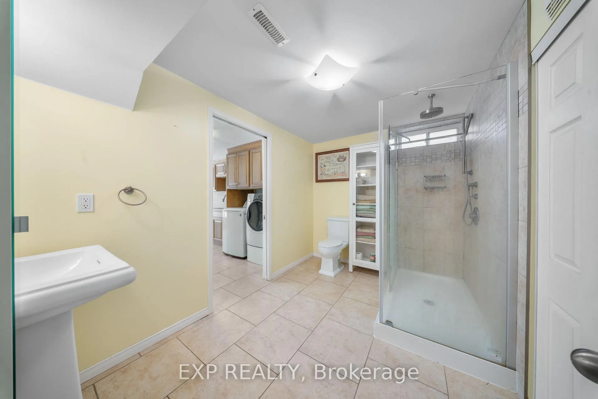 Photo 25 of 54 Pathfinder Crescent, Kitchener — HOMEH