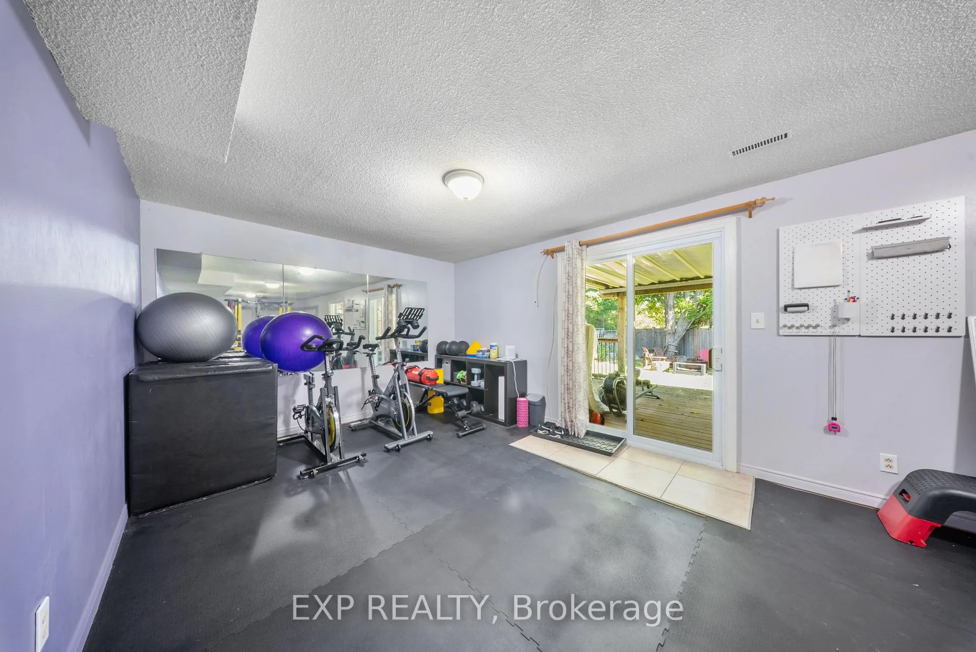Photo 29 of 54 Pathfinder Crescent, Kitchener — HOMEH