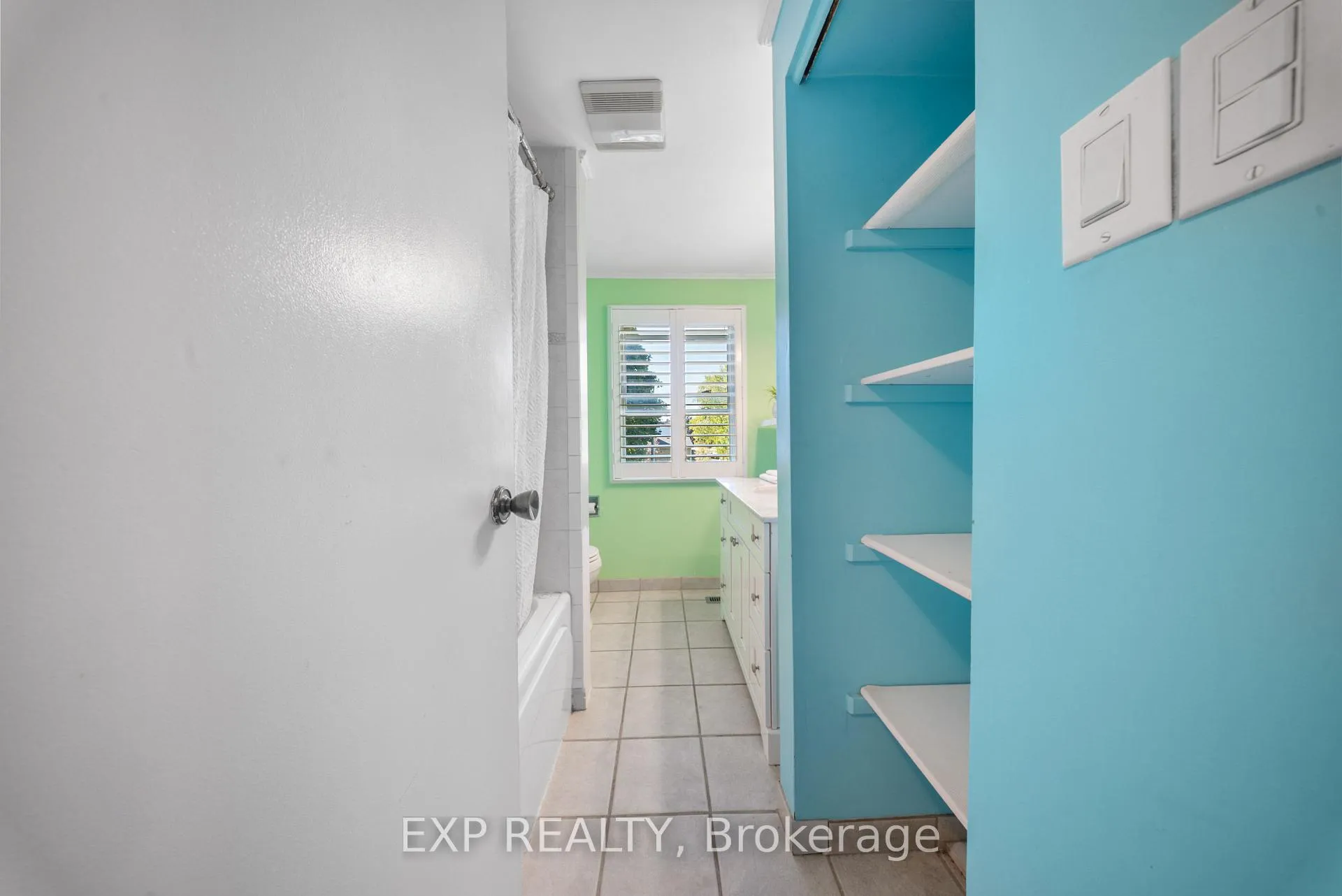 Photo 30 of 54 Pathfinder Crescent, Kitchener — HOMEH
