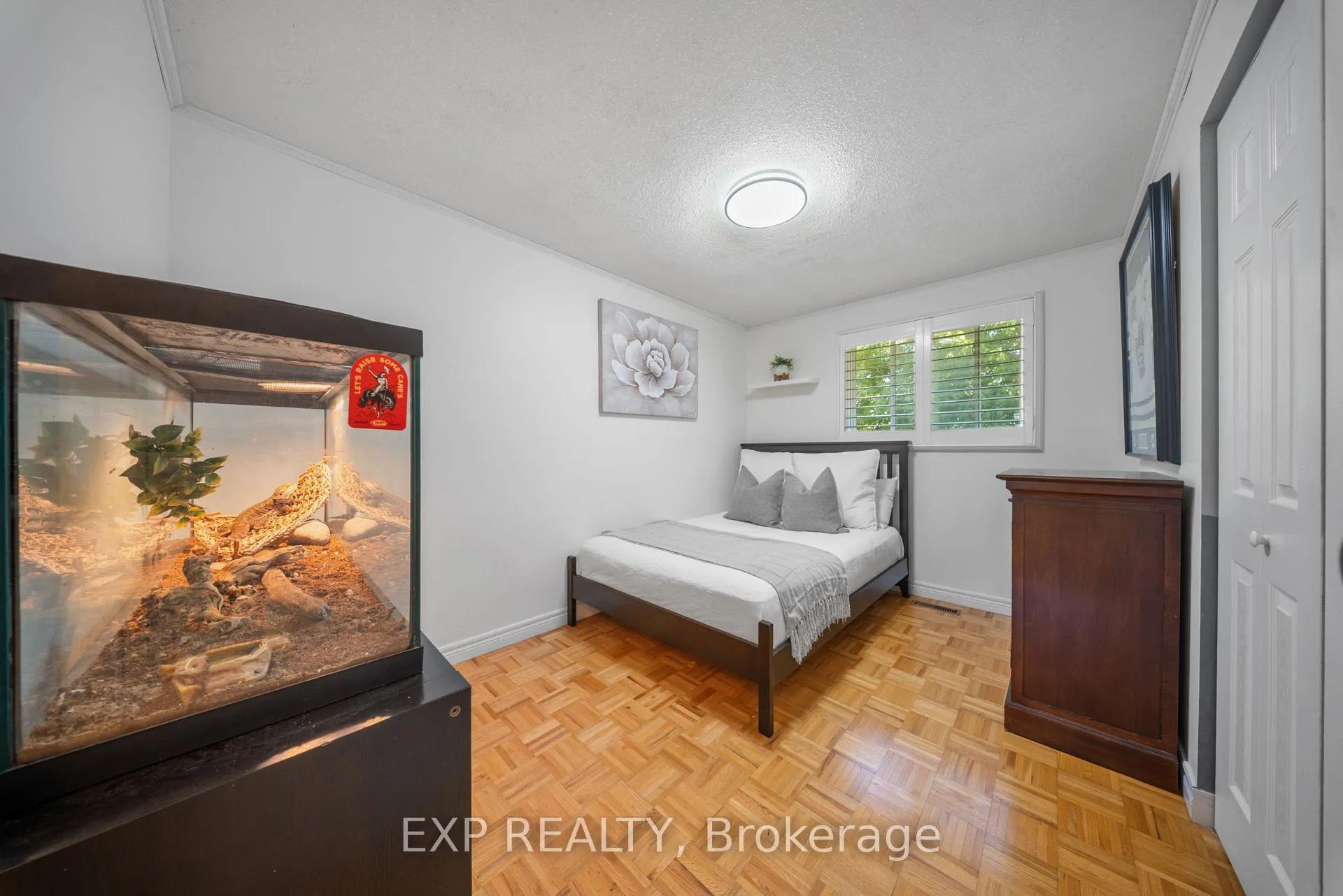 Photo 32 of 54 Pathfinder Crescent, Kitchener — HOMEH
