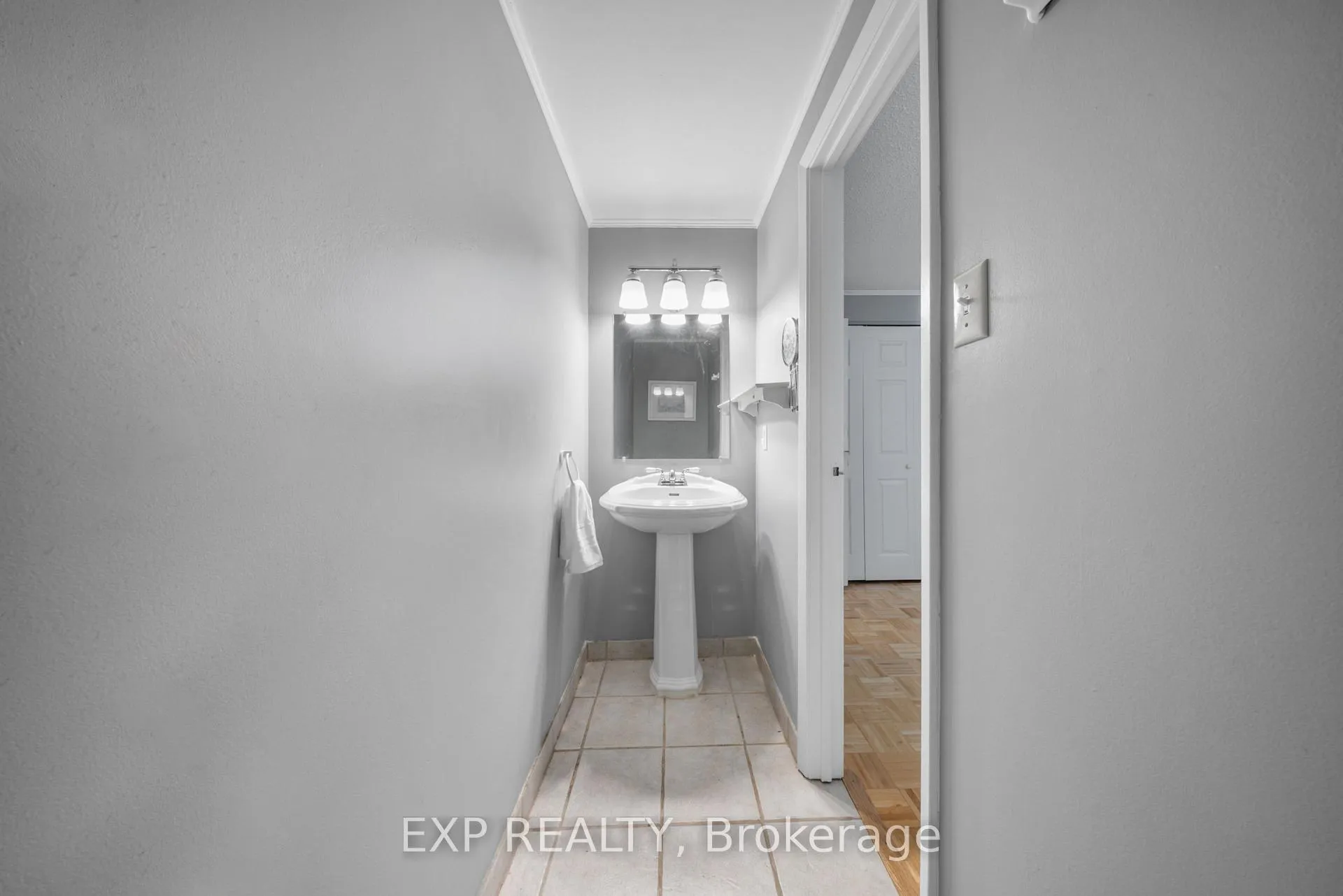 Photo 36 of 54 Pathfinder Crescent, Kitchener — HOMEH