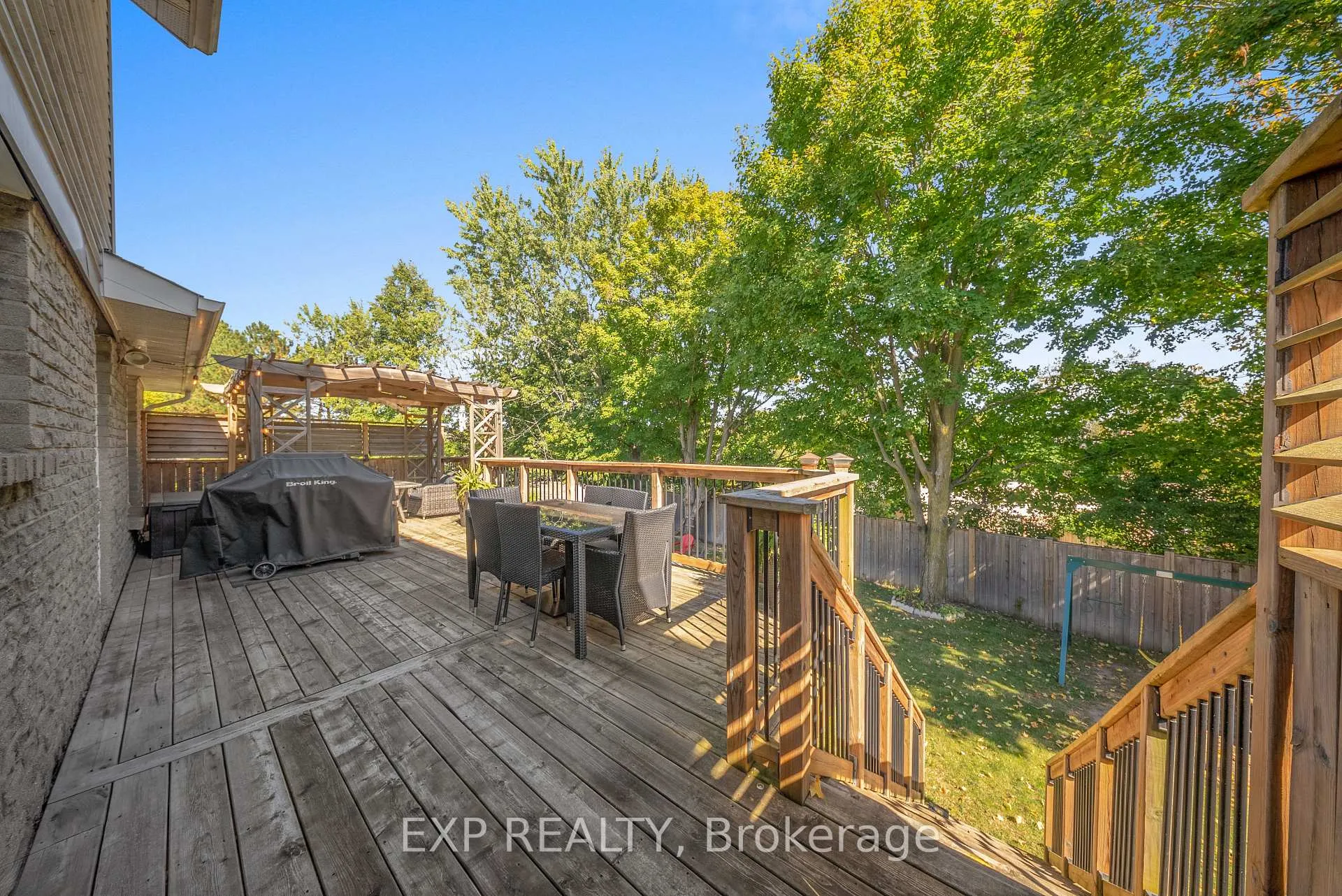 Photo 39 of 54 Pathfinder Crescent, Kitchener — HOMEH