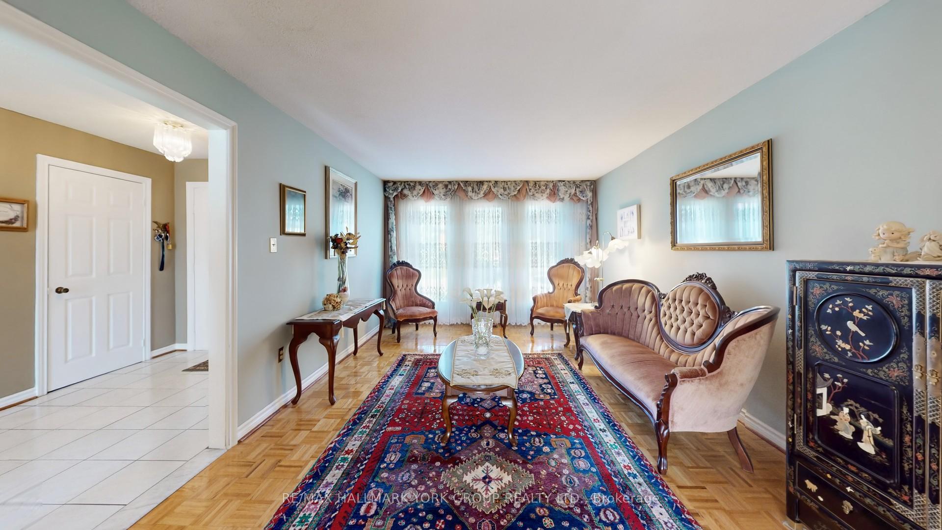 Photo 5 of 46 Finchley Circle, Markham, Milliken Mills East — HOMEH