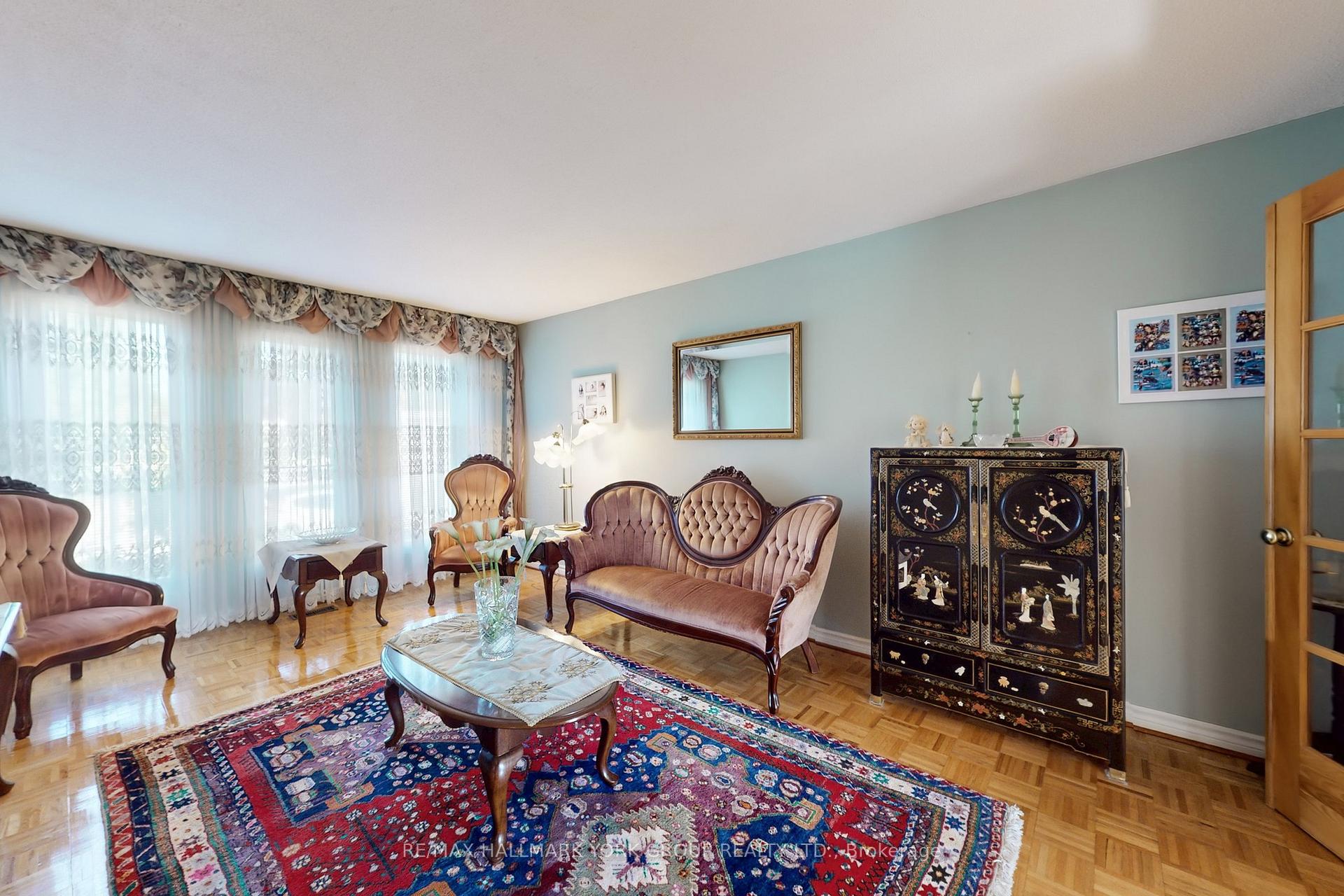 Photo 6 of 46 Finchley Circle, Markham, Milliken Mills East — HOMEH