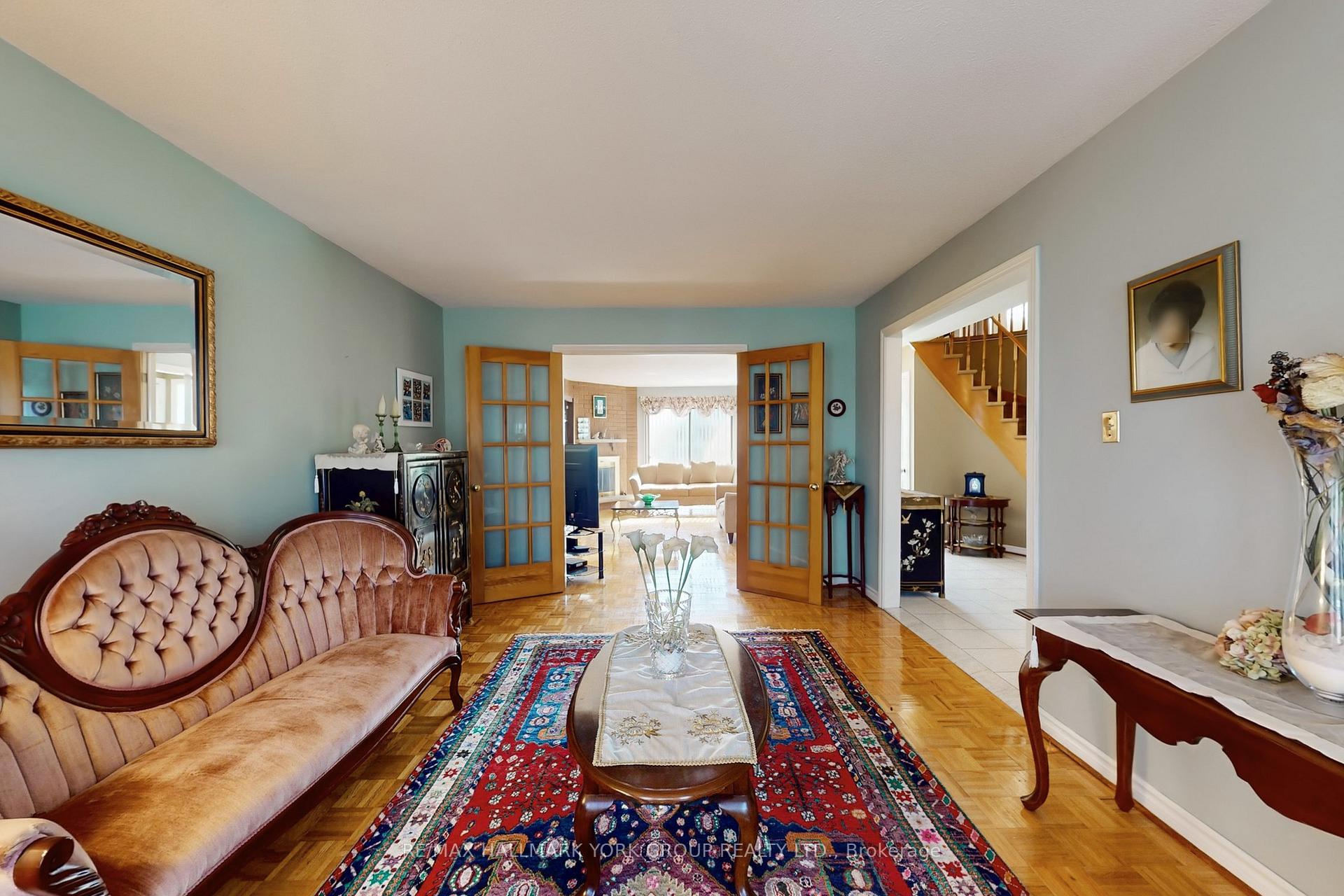 Photo 7 of 46 Finchley Circle, Markham, Milliken Mills East — HOMEH