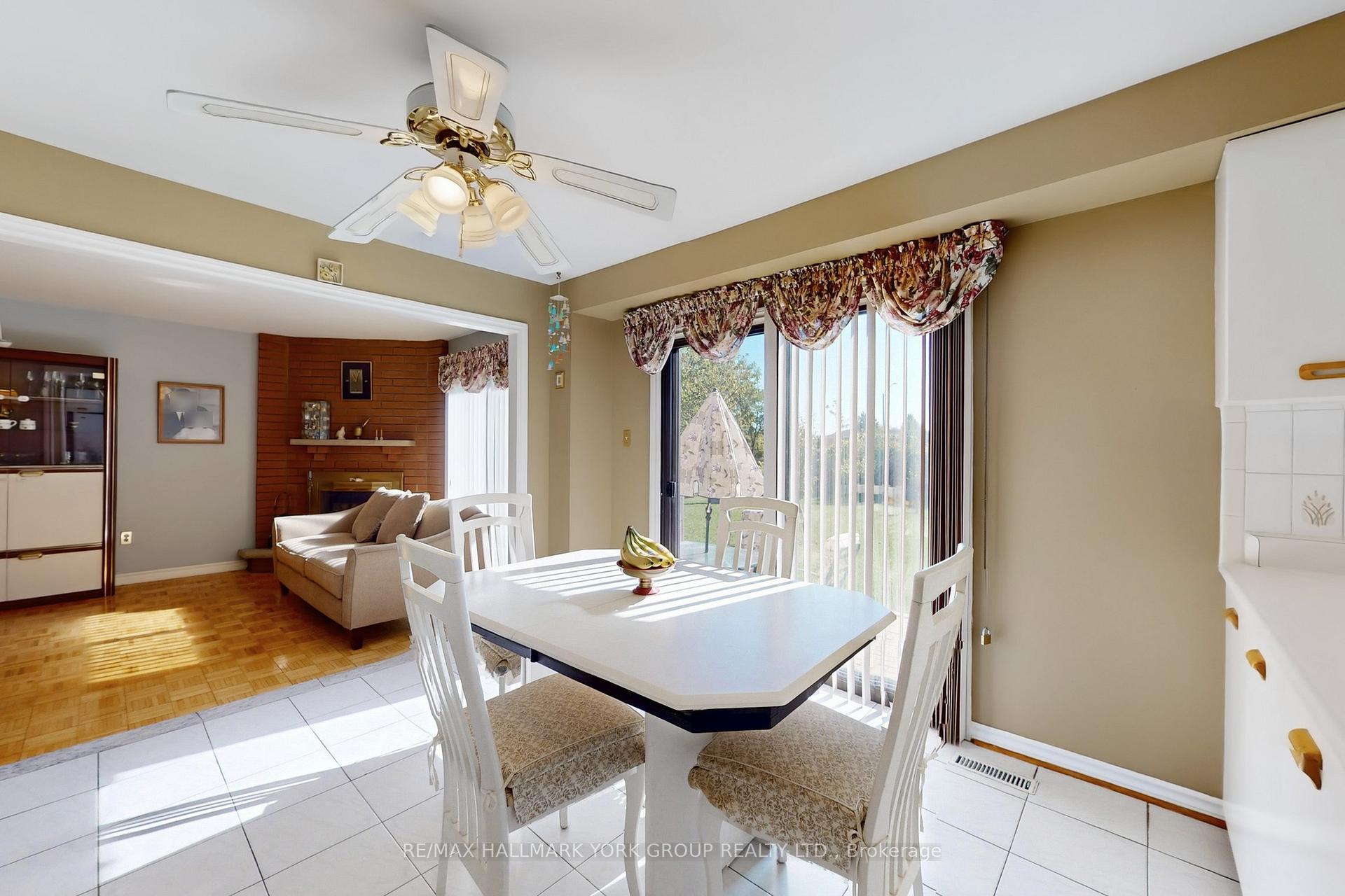 Photo 12 of 46 Finchley Circle, Markham, Milliken Mills East — HOMEH