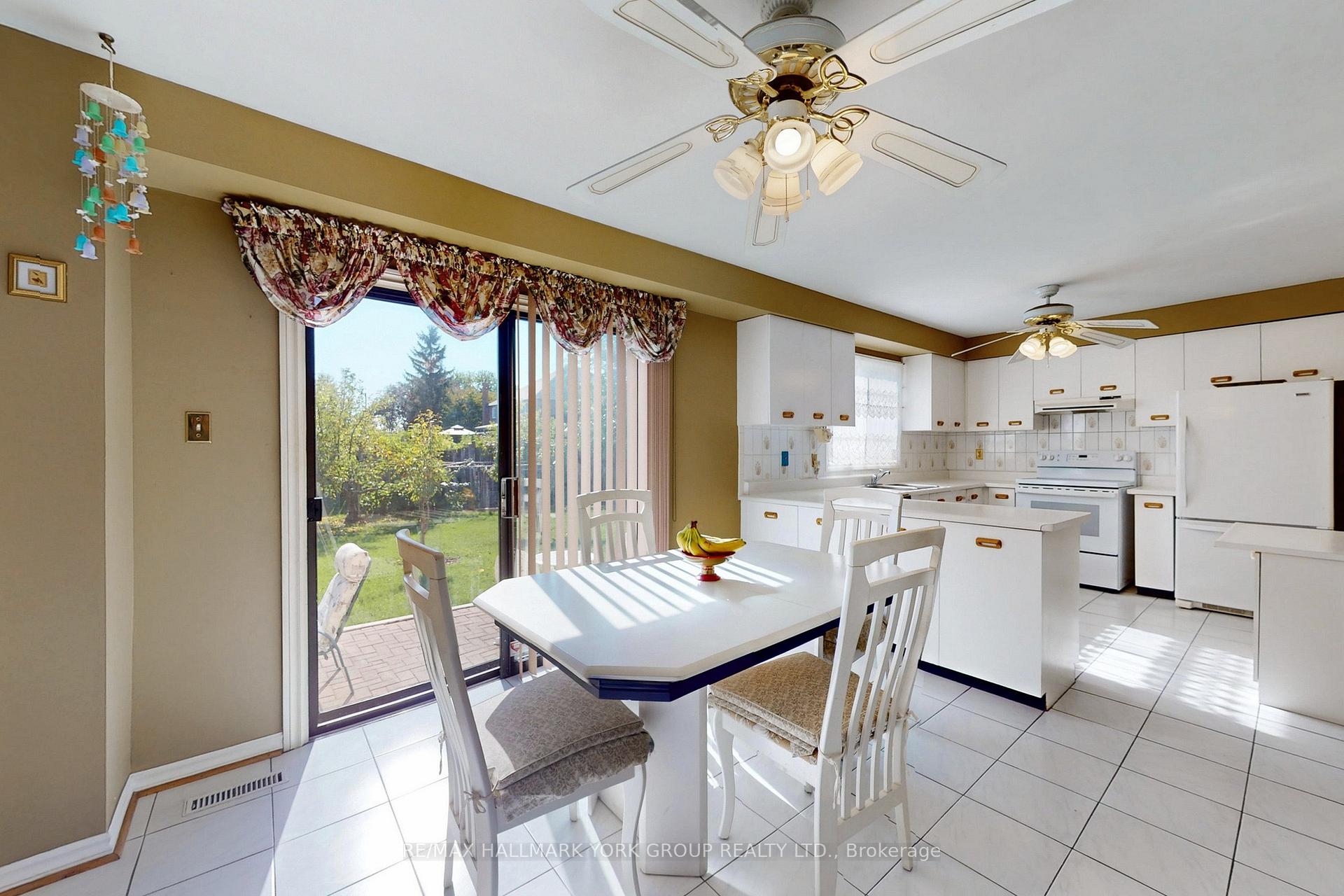 Photo 13 of 46 Finchley Circle, Markham, Milliken Mills East — HOMEH
